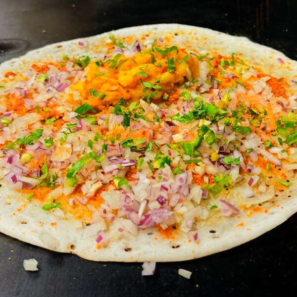 Onion chilli masala dosa